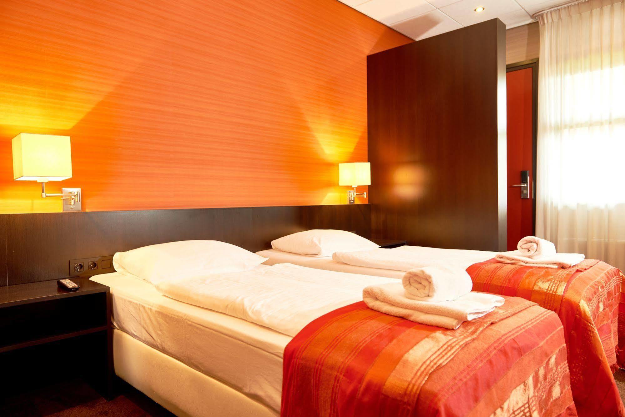 Hotel Babylon Heerhugowaard - Alkmaar Esterno foto